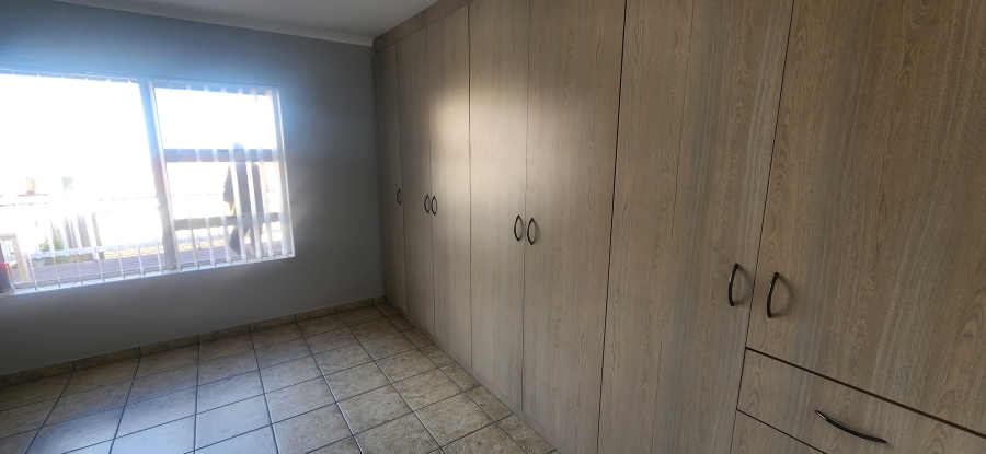 6 Bedroom Property for Sale in Dana Bay Western Cape
